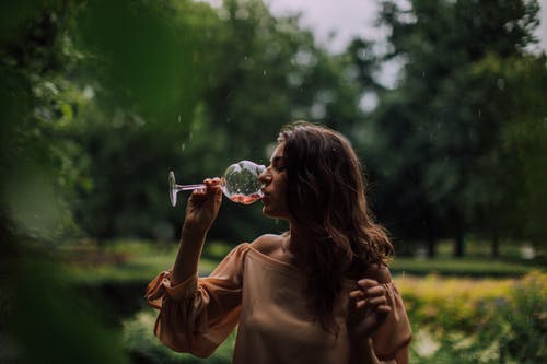 老公出轨后我想离婚老公拒绝，我想问一下法院对这件事会怎么判